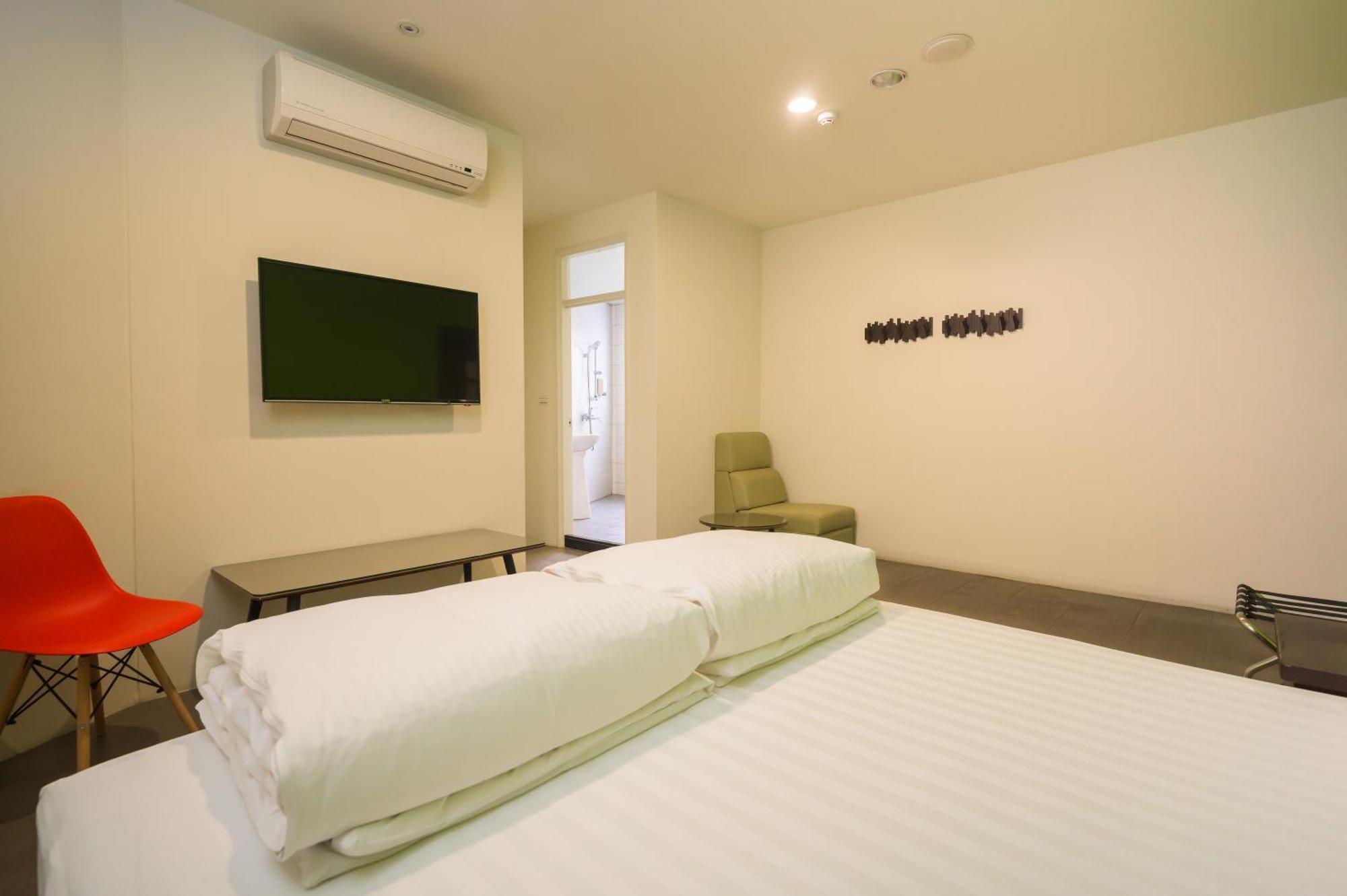 客旅家青年旅館 Travelers Plus Chiayi Eksteriør billede
